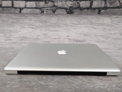 Item Specifics: MPN : MD104LL/AUPC : N/ABrand : AppleProduct Family : MacBook ProRelease Year : Mid 2012Screen Size : 15-inchProcessor Type : Intel Core i7Processor Speed : 2.6GHz Memory : 8GB 1333MHz DDR3Storage : 250GB SSDOperating System : 10.13.6 OS X High SierraColor : SilverType : Laptop - 4