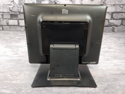 the back has a few white scuffs that can be seen in the pictures. ** NO POWER ADAPTER OR CABLES INCLUDED!**Item Specifics: MPN : ET1523LUPC : N/ABrand : EloModel : ET1523LPart Number : E394454Type : POS - 3