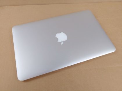 Item Specifics: MPN : MJVM2LL/AUPC : N/ABrand : AppleProduct Family : MacBook AirRelease Year : Early 2015Screen Size : 11-inchProcessor Type : Intel Core i5Processor Speed : 1.6GHz Dual-CoreMemory : 8GB 1600MHz DDR3Storage : 256GB Flash SSDOperating System : 12.3.1 OS X MontereyColor : SilverType : Laptop - 3