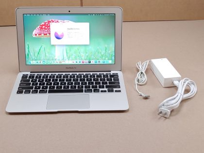Item Specifics: MPN : MJVM2LL/AUPC : NABrand : AppleProduct Family : Macbook AirRelease Year : Early 2015Screen Size : 11 inProcessor Type : Intel Core i5Processor Speed : 1.60 GhzMemory : 8 GBStorage : 256 GBOperating System : Mac OS 12.0