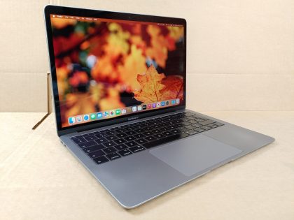 we have added actual images to this listing of the Apple MacBook Air you would receive. Clean install of 12.6 (Monterey) Operating system. May have some minor scratches/dents/scuffs. OSX Default Password: 123456. [ What is included: Apple MacBook Air + Power Cord + 30-Day Warranty Included ]Item Specifics: MPN : MVFH2LL/AUPC : N/ABrand : AppleProduct Family : MacBook AirRelease Year : 2019Screen Size : 13-inch RetinaProcessor Type : Intel Core i5Processor Speed : 1.6GHz Dual-CoreMemory : 8GB 2133MHz LPDDR3Storage : 128GB Flash SSDOperating System : 12.6 OS X MontereyColor : Space GrayType : Laptop - 1