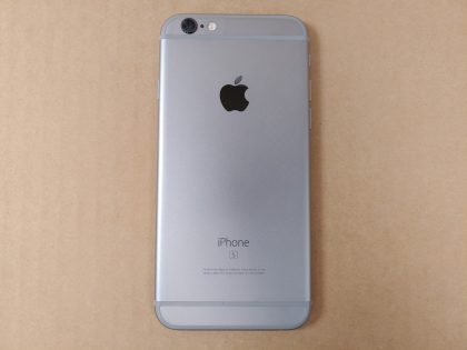 This device is in 100% factory working condition and has been freshly restored to the newest firmware. This device is free of iCloud and ready to use! Battery health is 88% ****THIS LISTING IS FOR THE IPHONE ONLY