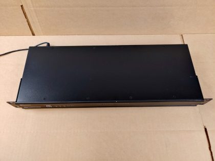 Great Condition! Tested and Pulled from a working environment! There is a few minor cosmetic scratches and scuffs from normal use. ***OEM POWER ADAPTER INCLUDED***Item Specifics: MPN : 6504877UPC : N/ABrand : CrestronModel : CP3 3-Series (6504877)Type : Control Processor - 4