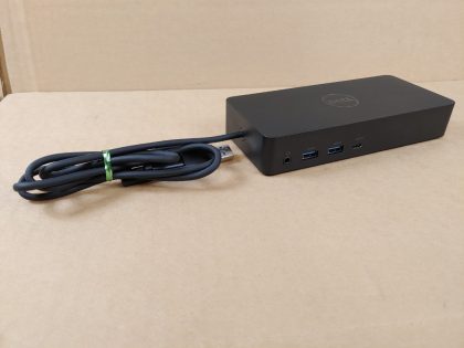 **DOCK ONLY** Good condition! Tested and Fully working as it should!!Item Specifics: MPN : M4R9VUPC : N/ABrand : DellModel : D6000 (M4R9V)Type : Docking Station - 2