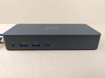 **DOCK ONLY** Good condition! Tested and Fully working as it should!!Item Specifics: MPN : M4R9VUPC : N/ABrand : DellModel : D6000 (M4R9V)Type : Docking Station - 3