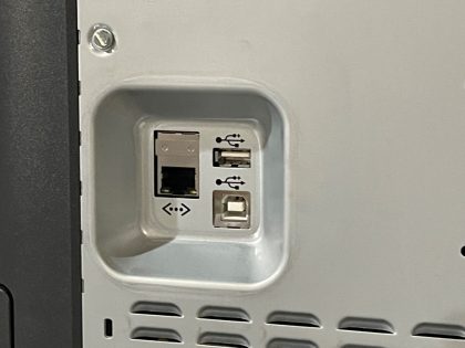 Ethernet (RJ-45) - 4