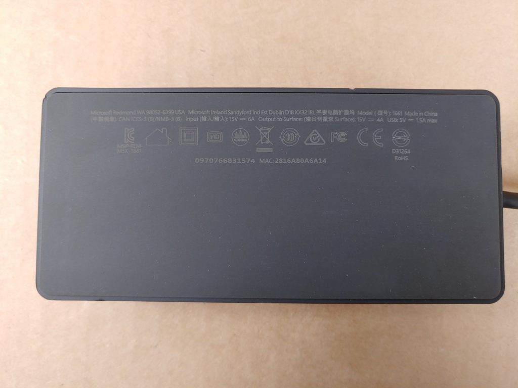 Microsoft Surface 1661 Docking station med AC-adapter (Beg) – Strängnäs