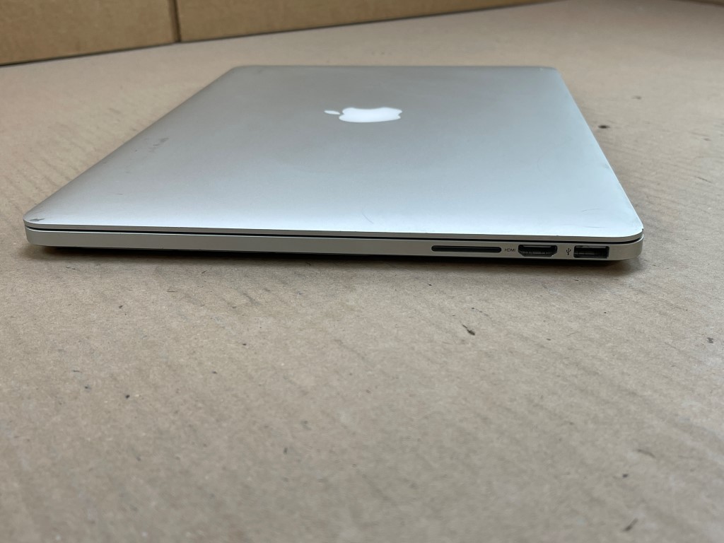 view images. No Power Cord. Operating System Password: 123456Item Specifics: MPN : Apple Macbook Pro 15 2013UPC : NABrand : AppleProduct Family : Macbook ProRelease Year : 2013Screen Size : 15 inProcessor Type : Intel Core i7Processor Speed : 2.40 GhzMemory : 8 GBStorage : 512 GBOperating System : Catalina (10.15)Type : LaptopStorage Type : SSD (Solid State Drive) - 1