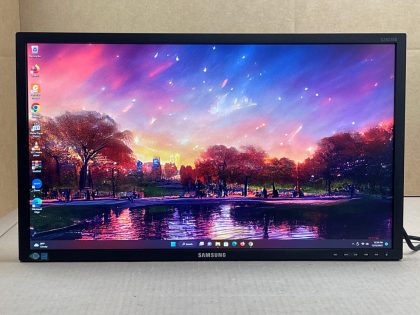 Samsung 24" Monitor with no stand