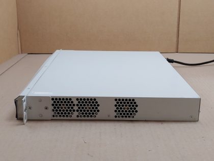 Pulled from a working enviornment. Dual T1/FT1 card included (P/N: 1202872L1). No cables only unit as picturedItem Specifics: MPN : Adtran Netvanta 6355 1200740E1UPC : NABrand : AdtranModel : Netvanta 6355Type : Gigabit Wired Router - 3