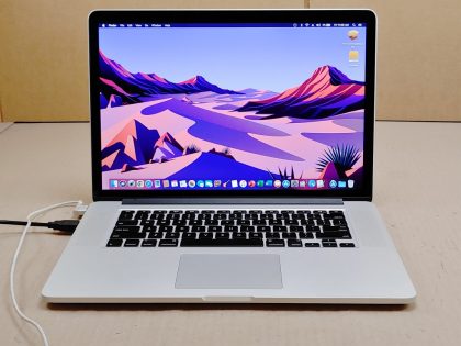 Macbook powers up from an external loading storage drive. The internal storage SSD drive is missing. Battery will not hold a charge and will need to be replaced. When unplugged from the charger the system will power off. No charger and the bottom screws are missing. Operating system password: 123456   Whats missing: No Charger