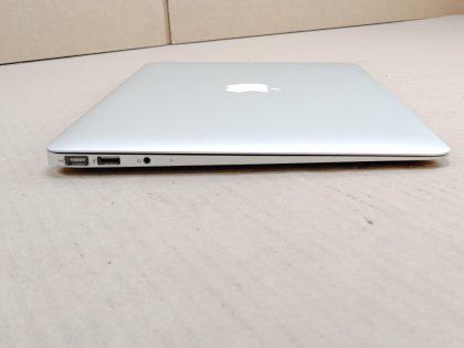 No bottom screwsItem Specifics: MPN : Apple Macbook Air 13 i7UPC : NABrand : AppleProduct Family : Macbook AirRelease Year : 2011Screen Size : 13 inProcessor Type : Intel Core i7Processor Speed : 1.80 GhzMemory : 4 GBStorage : 256 GBOperating System : High Sierra (10.13)Storage Type : SSD (Solid State Drive)Type : Laptop - 1