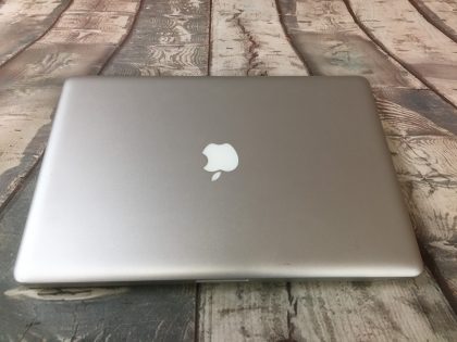 Item Specifics: MPN : MC371LL/AUPC : N/ABrand : AppleProduct Family : Macbook ProRelease Year : 2010Screen Size : 15"inchProcessor Type : Intel Core i5Processor Speed : 2.4GHzMemory : 4GBType : LaptopOperating System : 10.13.6 High SierraBundled Items : Power AdapterStorage : 480GB SSD - 6
