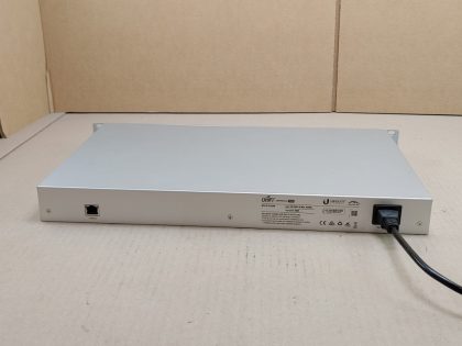 Pulled from a working enviornment.Item Specifics: MPN : UniFi US-24-250WUPC : NAType : SwitchForm Factor : Rack MountableBrand : UniFiModel : US-24-250W  - 4