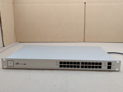 Pulled from a working enviornment.Item Specifics: MPN : UniFi US-24-250WUPC : NAType : SwitchForm Factor : Rack MountableBrand : UniFiModel : US-24-250W  - 1