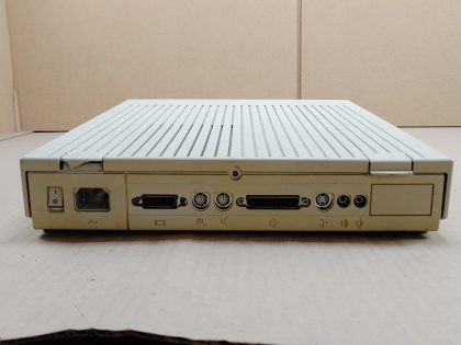 Unit is untested. Actual images of the unit you would receiveItem Specifics: MPN : Macintosh Performa 460 Model M1254 UPC : NAType : ComputerBrand : AppleCompatible Brand : Apple - 5