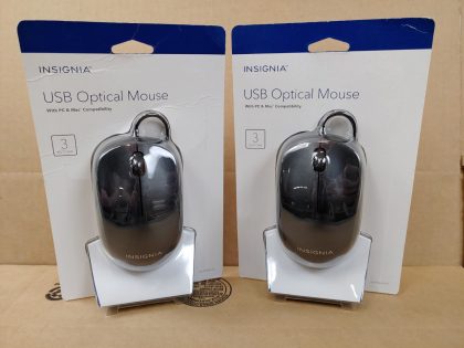 LOT OF 2 - BRAND NEW FACTORY SEALED!Item Specifics: MPN : NS-PNM5013UPC : N/AType : USB MouseTracking Method : OpticalConnectivity : Wired (USB)Color : Black/GrayBrand : INSIGNIAModel : NS-PNM5013Features : Ergonomic