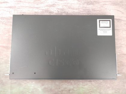 Good Condition! Tested and Pulled from a working environment! May have minor scratches/scuffs from normal use. **NO POWERCORD INCLUDED**Item Specifics: MPN : WS-C2960X-24TS-L V02UPC : N/AType : Ethernet SwitchForm Factor : Rack-MountableBrand : CISCOModel : WS-C2960X-24TS-L V02Network Management Type : Fully-ManagedNumber of LAN Ports : 24 - 4