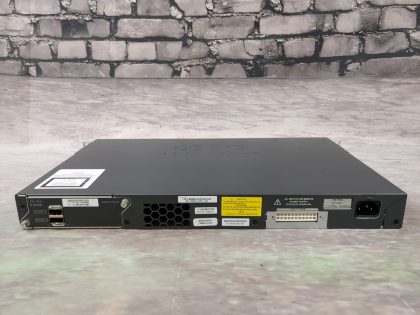 Good Condition! Tested and Pulled from a working environment! May have minor scratches/scuffs from normal use. **NO POWERCORD INCLUDED**Item Specifics: MPN : WS-C2960X-24TS-L V02UPC : N/AType : Ethernet SwitchForm Factor : Rack-MountableBrand : CISCOModel : WS-C2960X-24TS-L V02Network Management Type : Fully-ManagedNumber of LAN Ports : 24 - 6