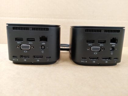 LOT of 2 - Good condition! Tested and pulled from a working environment! **NO POWER SUPPLY INCLUDED**Item Specifics: MPN : HSN-IX01UPC : N/ACompatible Brand : HPCompatible Product Line : HPCompatible Model : HPBrand : HPModel : HSN-IX01 (2UK37AA#ABA)Type : Laptop Docking Station - 4