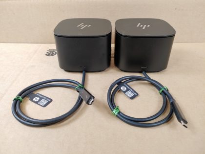 LOT of 2 - Good condition! Tested and pulled from a working environment! **NO POWER SUPPLY INCLUDED**Item Specifics: MPN : HSN-IX01UPC : N/ACompatible Brand : HPCompatible Product Line : HPCompatible Model : HPBrand : HPModel : HSN-IX01 (2UK37AA#ABA)Type : Laptop Docking Station - 1