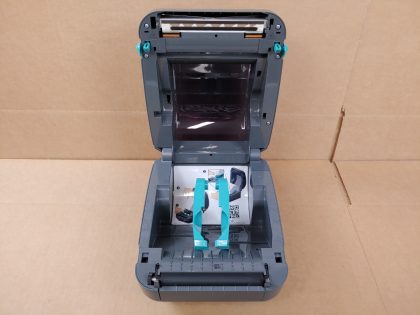 Good Condition! Has some minor cosmetic scratches/scuffs from normal use. **NO POWER ADAPTER / CABLES OR LABELS INCLUDED**Item Specifics: MPN : GK42-202210-000UPC : N/ATechnology : ThermalPrinter Type : Label PrinterOutput Type : Black and WhiteBrand : ZebraModel : GK420dType : Label Printer - 6