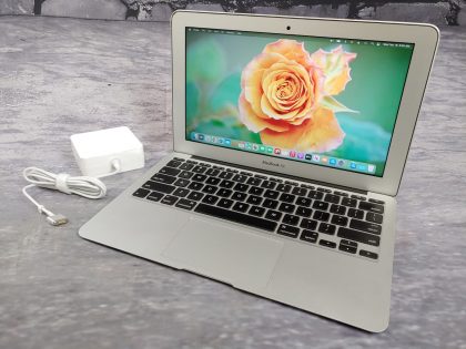 we have added actual images to this listing of the Apple Macbook Air you would receive. Clean install of 12.2.1 (Monterey) Operating system. May have some minor scratches/dents/scuffs. OSX Default Password: 123456. [ What is included: Apple Macbook Air + Power Cord + 30-Day Warranty Included ]Item Specifics: MPN : MJVM2LL/AUPC : N/ABrand : AppleProduct Family : MacBook AirRelease Year : Early 2015Screen Size : 11-inchProcessor Type : Intel Core i5Processor Speed : 1.6GHz Dual-CoreMemory : 4GB 1600MHz DDR3Storage : 128GB Flash SSDOperating System : 12.2.1 OS X MontereyColor : SilverType : Laptop - 3