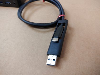 Ethernet (RJ-45)Brand : DellModel : D6000 (M4TJG)Type : Docking Station - 1