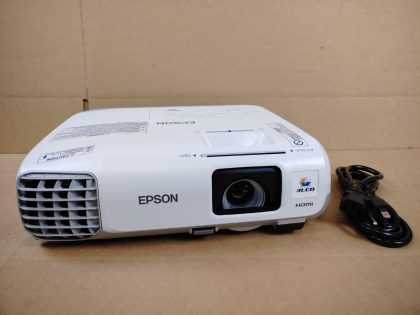 Good condition! Great picture! Tested and pulled from a working environment. There may be some minor scratches/scuffs from normal use. Whats shown in the pictures is what you will receive. **POWERCORD INCLUDED**Item Specifics: MPN : H583AUPC : N/ABrand : EpsonModel : PowerLite 965 (H583A)Display Technology : Tri-LCDImage Aspect Ratio : 4:3Native Resolution : 1024x768Video Inputs : USB