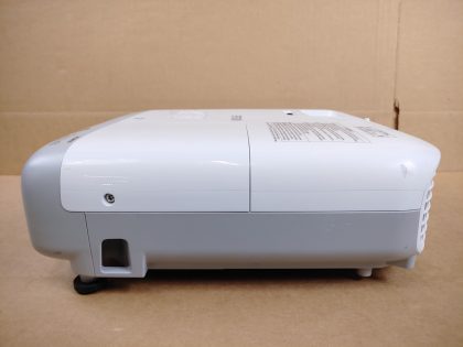 HDMI StandardLamp Hours : 1094HColor : WhiteContrast Ratio : 15