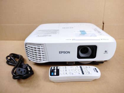 Great Condition! Great picture! Tested and pulled from a working environment. There may be some minor scratches/scuffs from normal use. Whats shown in the pictures is what you will recieve. **POWER CORD INCLUDED** **NO AA BATTERIES INCLUDED**Item Specifics: MPN : H865AUPC : N/ABrand : EpsonModel : PowerLite 970 / H865ADisplay Technology : 3-LCDImage Aspect Ratio : 4:3Native Resolution : 1024x768Contrast Ratio : 15