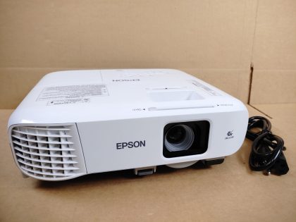 Good condition! Great picture! Tested and pulled from a working environment. There may be some minor scratches/scuffs from normal use. Whats shown in the pictures is what you will receive. ***POWER CORD INCLUDED***Item Specifics: MPN : H865AUPC : N/ABrand : EpsonModel : PowerLite 970 / H865ADisplay Technology : Tri-LCDImage Aspect Ratio : 4:3Native Resolution : 1024x768Video Inputs : USB