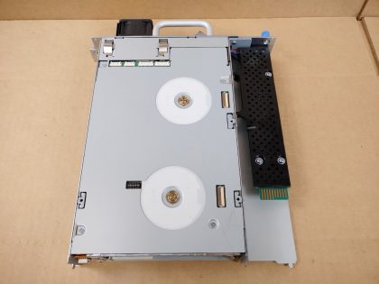 Tape Drive ONLY*Item Specifics: MPN : 00VJ553UPC : N/AType : Internal Tape DriveStorage Format : LTO-8Brand : IBMModel : 00VJ553 / 01PL537Interface : Fibre Channel - 4