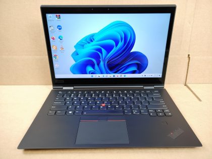*NO POWER ADAPTER INCLUDED* The keys dont retract when the laptop is flipped around