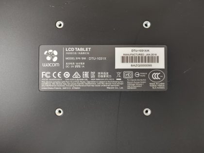 Good Condition! Tested and Working as it should! USB cable included! There is a few scuff marks on the back.Item Specifics: MPN : DTU-1031XUPC : N/AType : Graphics TabletConnectivity : Wired