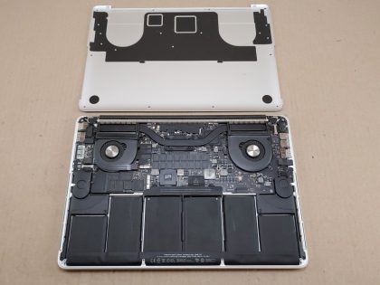 Item Specifics: MPN : Apple Macbook Pro 15 2013UPC : NABrand : AppleProduct Family : Macbook ProRelease Year : 2013Screen Size : 15 inProcessor Type : Intel Core i7Processor Speed : 2.70 GhzMemory : 16 GBStorage : 128 GBOperating System : NoneType : LaptopStorage Type : SSD (Solid State Drive) - 6
