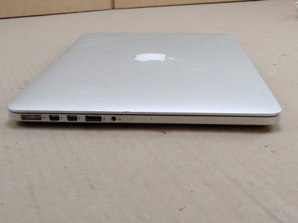 System boots normally but the keyboard and touchpad is not working. No attempt to repair. No power cord. System password: 123456Item Specifics: MPN : Apple Macbook Pro 13UPC : NABrand : AppleProduct Family : Macbook ProRelease Year : 2015Screen Size : 13 inProcessor Type : Intel Core i5Processor Speed : 2.90 GhzMemory : 8 GBStorage : 500 GBOperating System : MontereyType : LaptopStorage Type : SSD (Solid State Drive) - 3