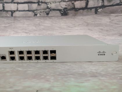 **UNCLAIMED** Good Condition! Tested and Pulled from a working environment! May have minor scratches/scuffs from normal use. **POWERCORD INCLUDED**  ((XL4T))Item Specifics: MPN : MX84-HWUPC : N/AType : FirewallForm Factor : Rack-MountableBrand : CISCO MerakiModel : MX84-HW - 3