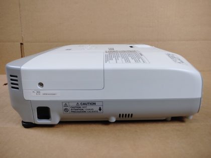 HDMI StandardLamp Hours : 1158HColor : WhiteContrast Ratio : 10