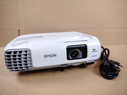 Good condition! Great picture! Tested and pulled from a working environment. There may be some minor scratches/scuffs from normal use. Whats shown in the pictures is what you will receive. ***POWER CORD INCLUDED***Item Specifics: MPN : PowerLite 965UPC : N/ABrand : EpsonModel : PowerLite 965 / H583ADisplay Technology : Tri-LCDImage Aspect Ratio : 4:3Native Resolution : 1024x768Video Inputs : USB
