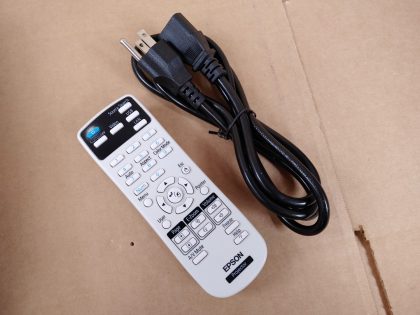 HDMI StandardLamp Hours : 727HColor : WhiteContrast Ratio : 10000:1Image Brightness : 3500 ANSI LumensType : Projector - 3