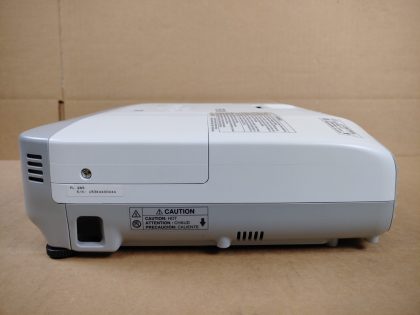 HDMI StandardLamp Hours : 966HColor : WhiteContrast Ratio : 10