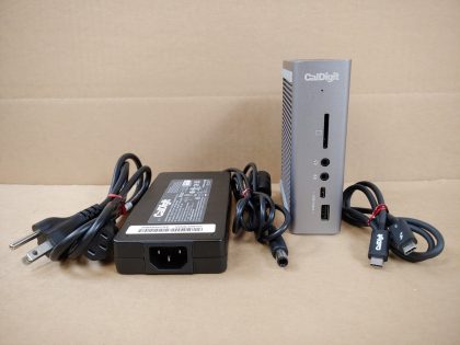 Excellent Condition! Tested and pulled from a working environment! Whats shown in the pictures is what you'll receive!Item Specifics: MPN : CalDigit TS3 PlusUPC : N/ACompatible Brand : UniversalCompatible Product Line : UniversalCompatible Model : UniversalPorts/Interfaces : Thunderbolt 3