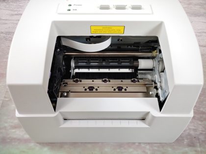 Good Condition! Tested and pulled from a working environment! **NO INK CARTRIDGE OR POWER ADAPTER INCLUDED** Whats pictured is what you'll receive!Item Specifics: MPN : LX400UPC : N/ATechnology : InkjetPrinter Type : Label PrinterOutput Type : ColorBrand : PrimeraModel : LX400Product Line : LX400Input Type : ColorType : Label PrinterConnectivity : USB 2.0Maximum Resolution : 4800 x 1200 DPI - 3