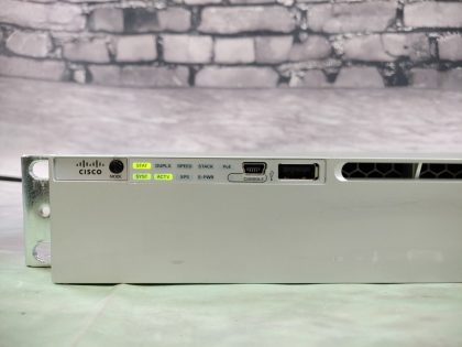 The one fan clip is sort of bent but is fully working as it should (View image 7).Overall Good Condition! Tested and pulled from a working environment! May have a minor cosmetic scratch/scuffs from normal use. **NO POWER CORD INCLUDED**Item Specifics: MPN : WS-C3850-24P-SUPC : N/AType : Network SwitchForm Factor : Rack-MountableBrand : CiscoModel : WS-C3850-24P-SEthernet Technology : Gigabit Ethernet (1000-Mbit/s)Number of LAN Ports : 24 - 2