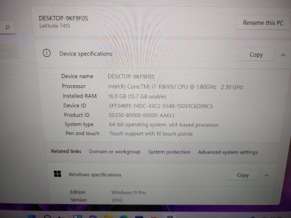 The screen has some faint specks of wear from the keyboard (View image 8)