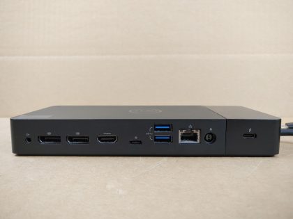 UniversalCompatible Model : Universal Thunderbolt 3Ports/Interfaces : DisplayPort