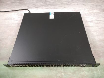 Good condition! Tested and pulled from a working environment! There is some minor cosmetic scratches/scuffs from normal use. **NO POWER CORD INCLUDED**Item Specifics: MPN : X1052PUPC : N/AType : Ethernet SwitchForm Factor : Rack-MountableBrand : DellModel : X1052PNumber of LAN Ports : 48 - 2