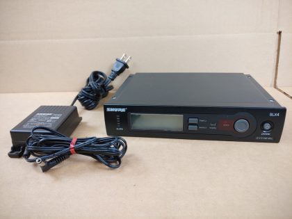 Good Condition! Tested and pulled from a working environment! Power Adapter included. There may be a few scratches/scuffs from normal use. **NO ANTENNAS INCLUDED**Item Specifics: MPN : SLX4 J3 572-596 MHZUPC : N/ABrand : SHUREType : Microphone ReceiverModel : SLX4 J3 572-596 MHZConnectivity : WirelessForm Factor : Microphone ReceiverBundled Items : Power Adapter - 1
