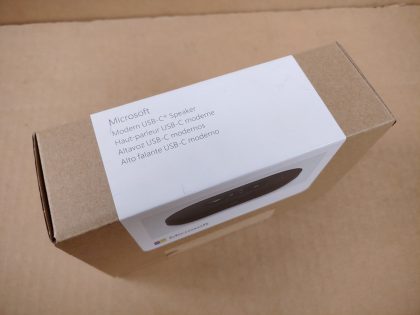 BRAND NEW SEALED!Item Specifics: MPN : 8M8-00001UPC : 889842758924Type : Portable SpeakerBrand : MicrosoftCompatible Model : UniversalCompatible Brand : UniversalConnectivity : Wired